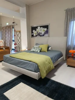 Sale Letto imbottito modello Sail di scontato 25% Letti