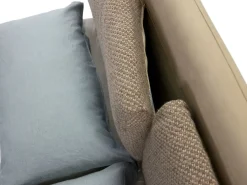 Discount Letto imbottito modello Taylor outlet di scontato 39% Letti