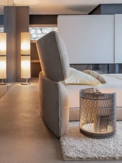 Letto imbottito modello Yuna: contatta il venditore per scoprire il prezzo^Flou Outlet