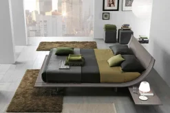 Presotto Letto in laccato con gambe Aqua a prezzo ribassato- Letti