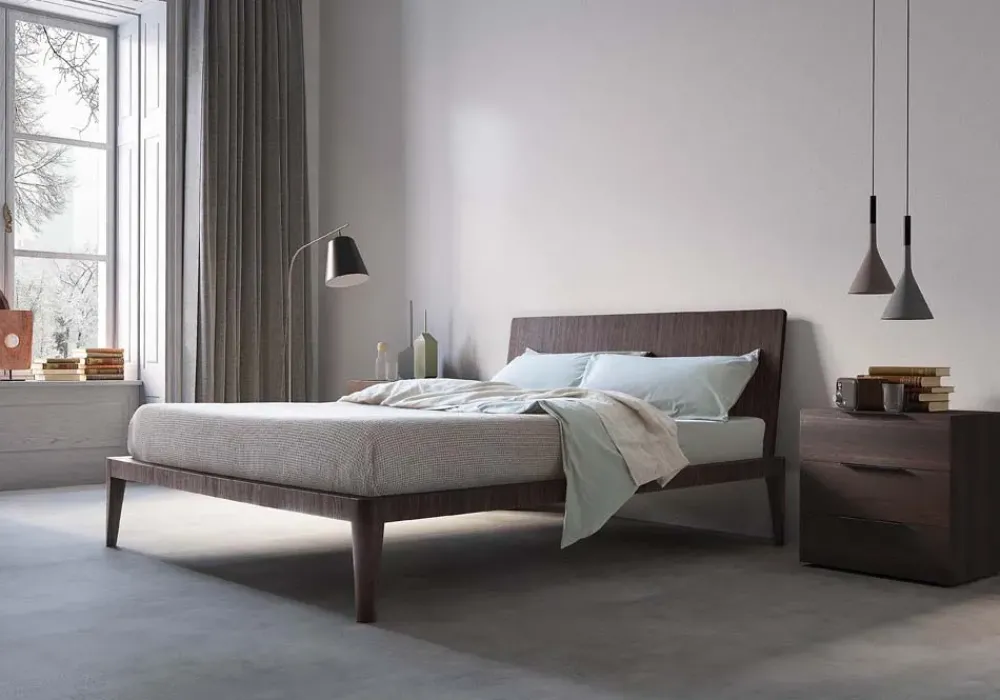 Discount Letto in legno con gambe Spillo a prezzo scontato Letti