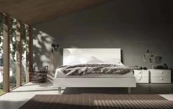 Letto in legno con gambe Line a prezzo scontato^Akanto Online