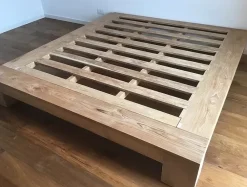 Letto in legno con giroletto Giroletto slat teak massello  a prezzo scontato^Artigianale Sale