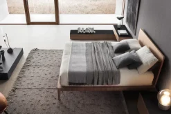 Pianca Letto in legno modello Letto e comodini  di scontato 28%- Letti