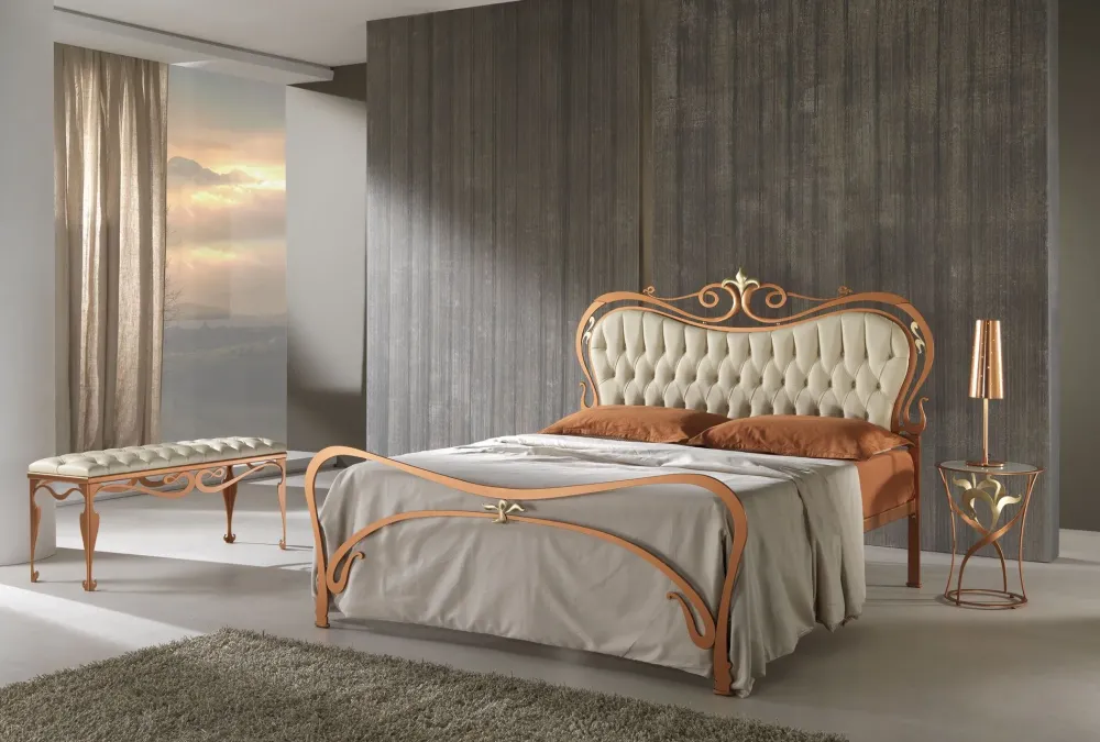 Hot Letto Letto in ferro color rame e pelle luxury SCONTATO a PREZZI OUTLET Letti