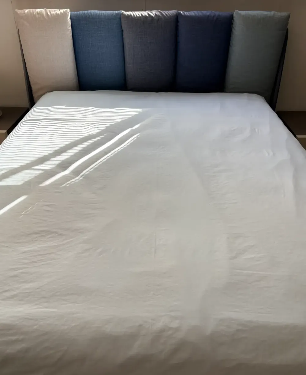 Artigiana letti Letto Letto pillow di scontato del 65%- Letti
