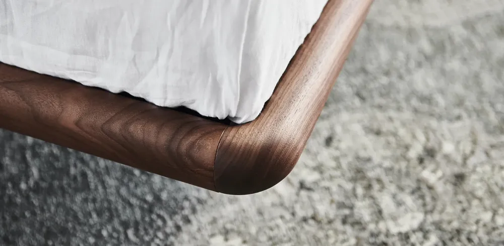 Letto Marlon matrimoniale con gambe. Prezzo speciale!^Cattelan Italia Online