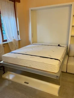 New Letto matrimoniale a scomparsa Swing - 1 bracciolo a prezzo ribassato Letti