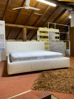 Letto matrimoniale con contenitore Ipanema a prezzo ribassato^Le Comfort Best