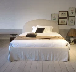 Letto matrimoniale con contenitore Bold a prezzo ribassato^Gervasoni