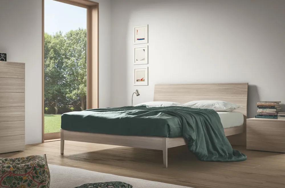 Letto matrimoniale con gambe Easy a prezzo scontato^ZG Mobili Outlet