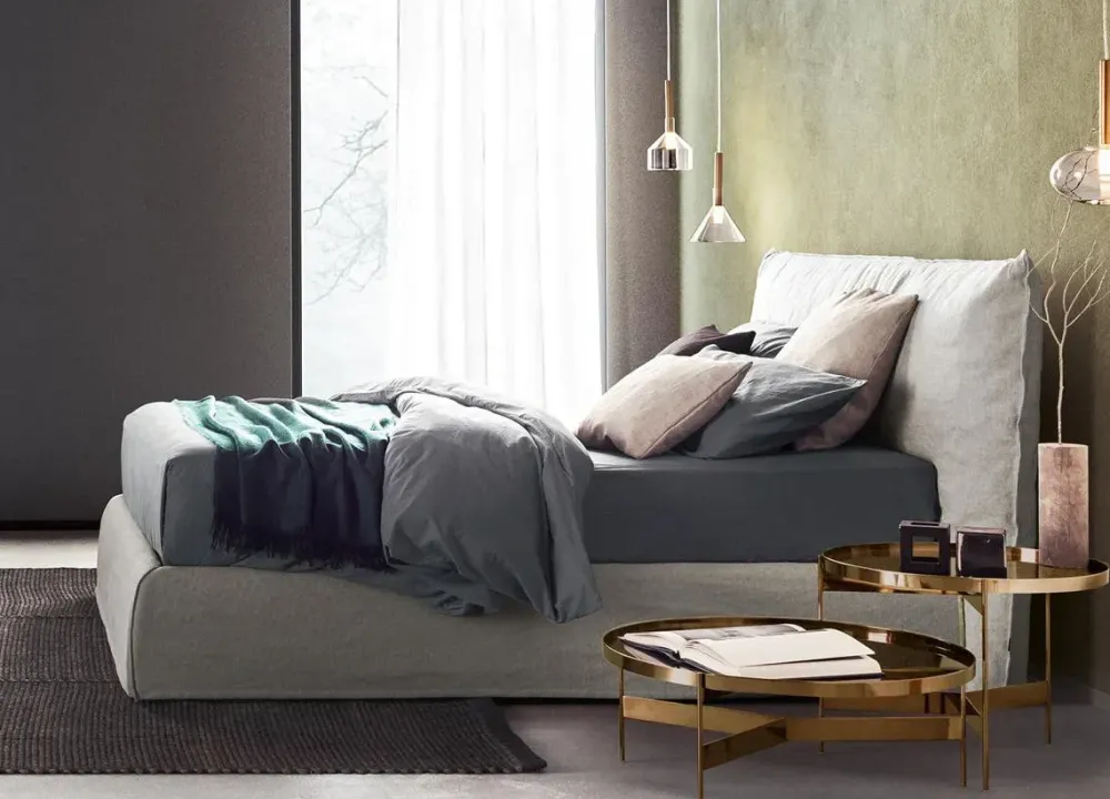 Clearance Letto matrimoniale con giroletto Piumotto a prezzo scontato Letti