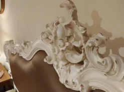 Collezione esclusiva Letto matrimoniale con giroletto Letto matrimoniale in massello di noce laccato bianco a prezzo ribassato- Letti