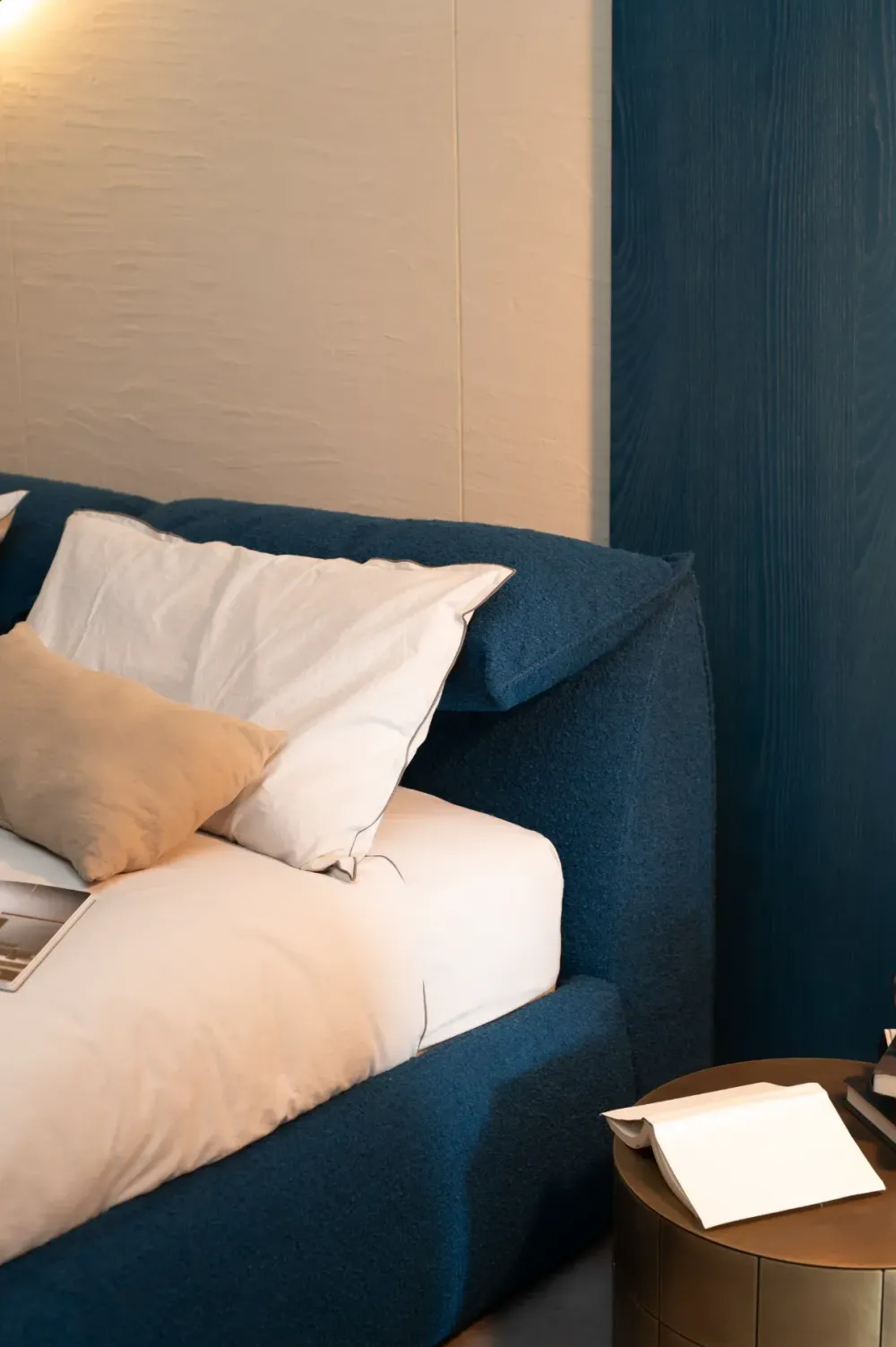 B&B Italia Letto matrimoniale con giroletto Bamboletto a prezzo scontato- Letti