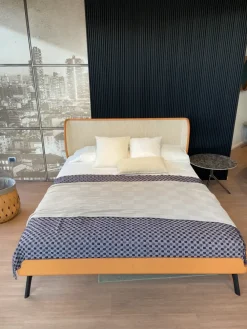 Bolzan Letto matrimoniale con piedini Gabri a prezzo ribassato- Letti