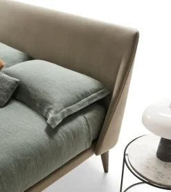 Hot Letto matrimoniale con piedini Elettra a prezzo ribassato Letti