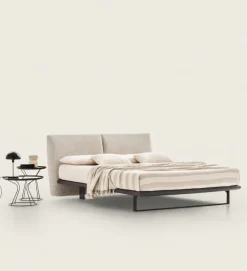 Le Comfort Letto matrimoniale con piedini Monaco a prezzo scontato- Letti