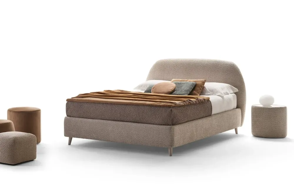 Letto matrimoniale con piedini Calipso a prezzo ribassato^Rosini Hot