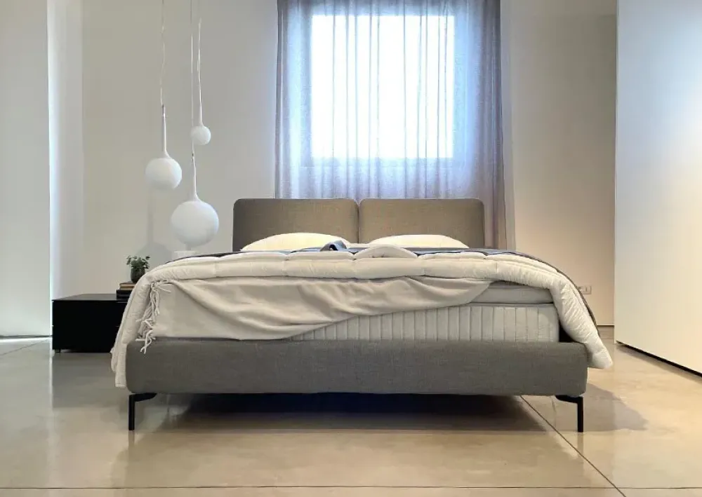 Bolzan Letto matrimoniale con piedini Feel a prezzo scontato- Letti