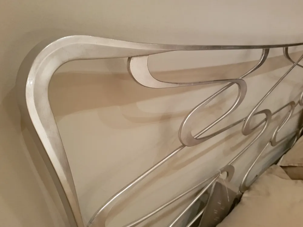 Clearance Letto matrimoniale con piedini Venice a prezzo scontato Letti