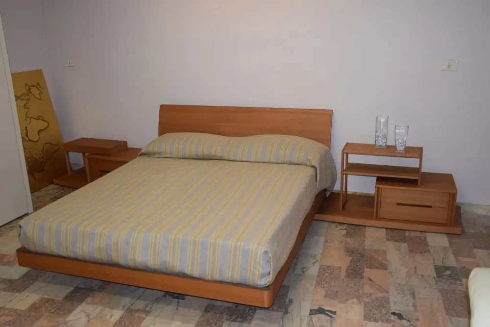 Sale Letto matrimoniale design Feel a prezzo ribassato Letti