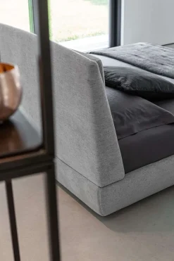 Letto matrimoniale design Ekeko plus a prezzo scontato^Twils Discount