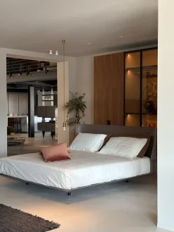 Letto matrimoniale design Alys a prezzo ribassato^B&B Italia Best