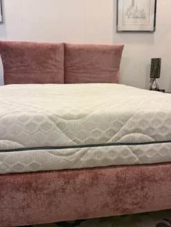 Outlet Letto matrimoniale Klizia con uno sconto IMPERDIBILE Letti