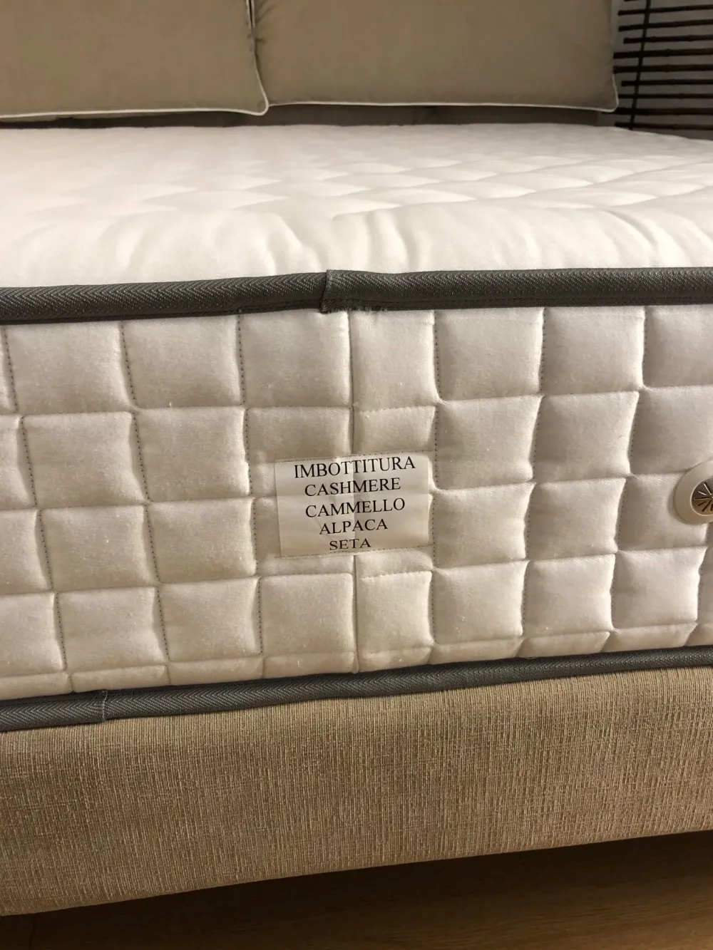 Letto matrimoniale Letto leonardo con un ribasso IMPERDIBILE^Villa Luxury Beds Clearance