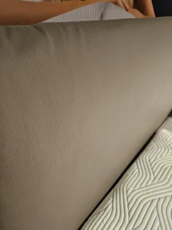 Sale Letto matrimoniale moderno Uno a prezzo ribassato Letti