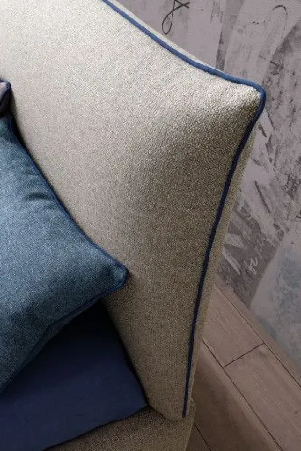 Letto matrimoniale moderno Allen a prezzo ribassato^Le Comfort Outlet