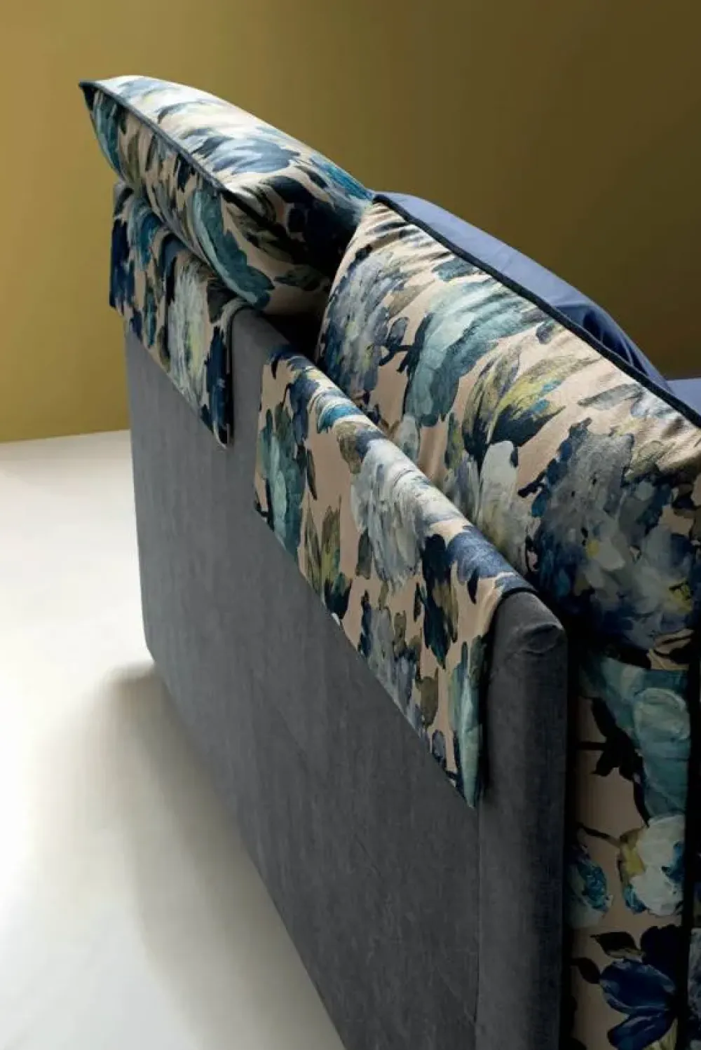 Letto matrimoniale moderno Arty a prezzo ribassato^Samoa Online