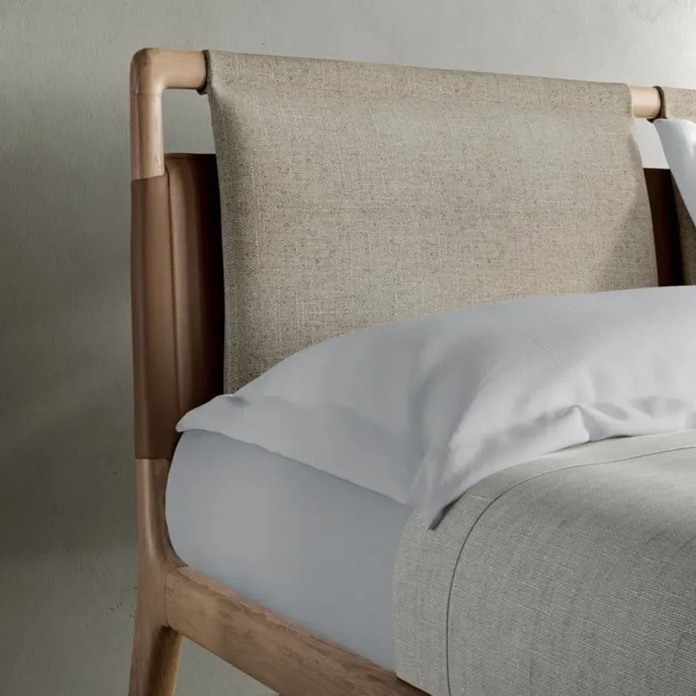 Dall'Agnese Letto moderno con piedini Tepu a prezzo scontato- Letti