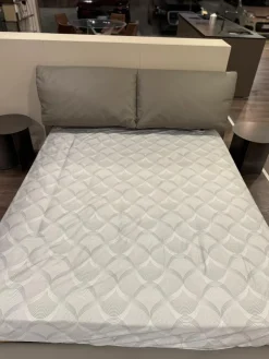 Letto moderno John john scontato 30%^Poltrona Frau Sale