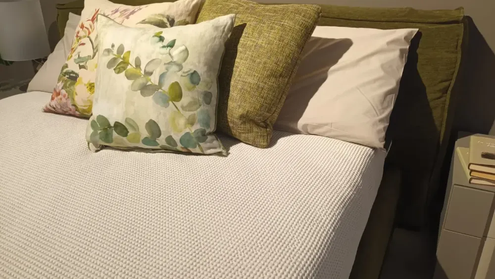 Ditre Italia Letto moderno Letto matrimoniale flann scontato 36%- Letti