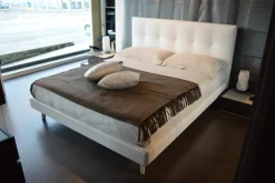 Letto moderno Max capitonne basso di SCONTATO^Twils Outlet