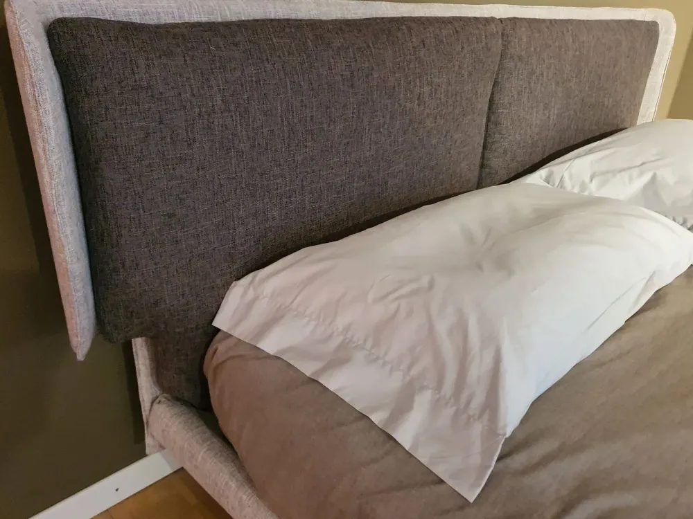 Ditre Italia Letto moderno Skin con uno sconto del 41%- Letti