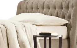 Artigianale Letto Mtre letto imbottito in pelle SCONTATO a PREZZI OUTLET- Letti