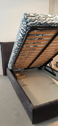 Sale Letto piazza e mezzo moderno Ventura a prezzo scontato Letti