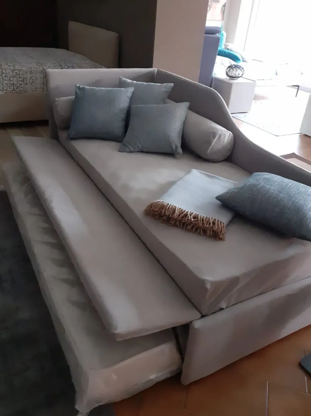 Letto singolo con giroletto Line a prezzo ribassato^Bolzan Online