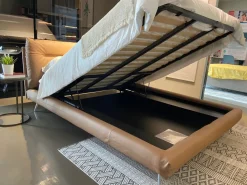 Clearance Letto Topazio Levante di Bontempi Design, sconto 25%. Architetto-approvato! Letti