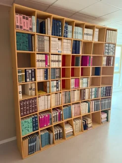 Libreria in legno scontata -67%: scopri Biosfera^Artigianale Outlet