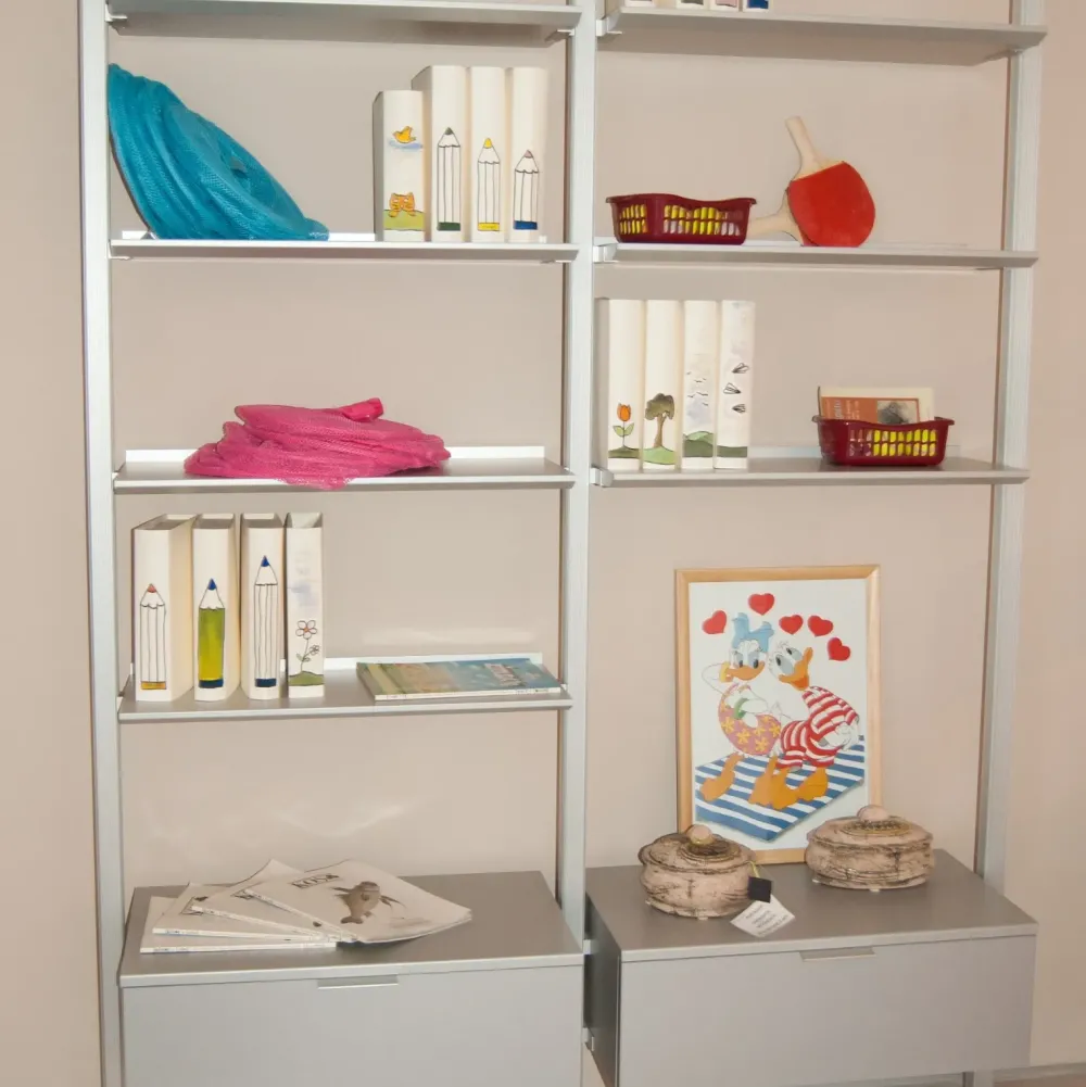 Calligaris Libreria modello Libreria design moderno a parete di a prezzo riservato- Librerie