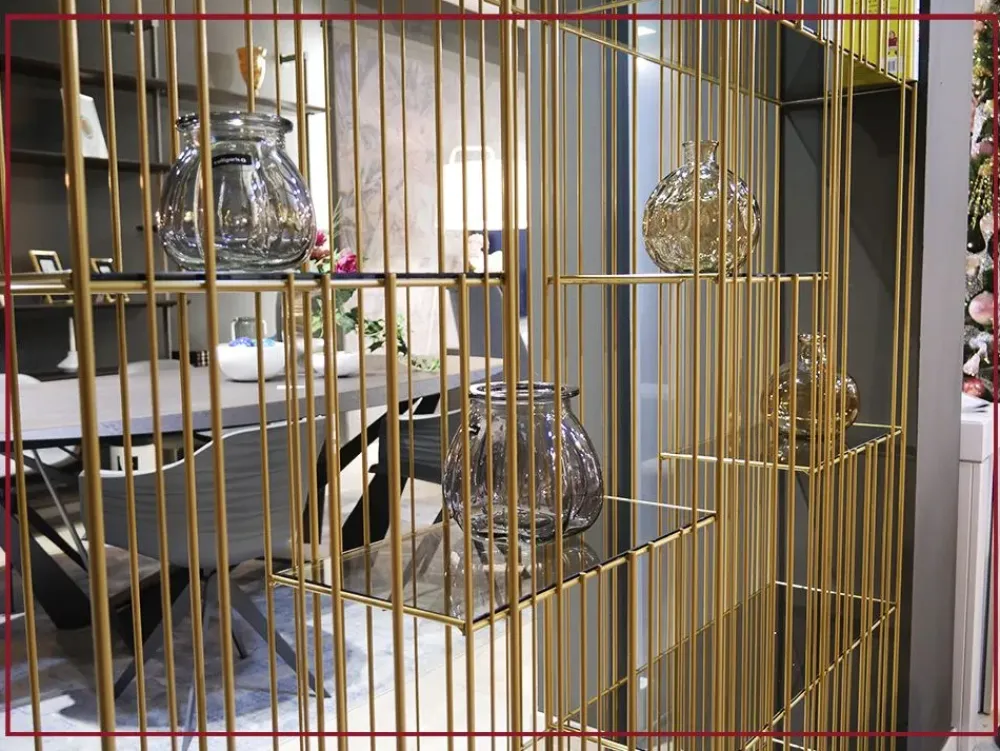 Libreria in metallo a prezzo Outlet: scopri Metrica oro^Mogg Discount