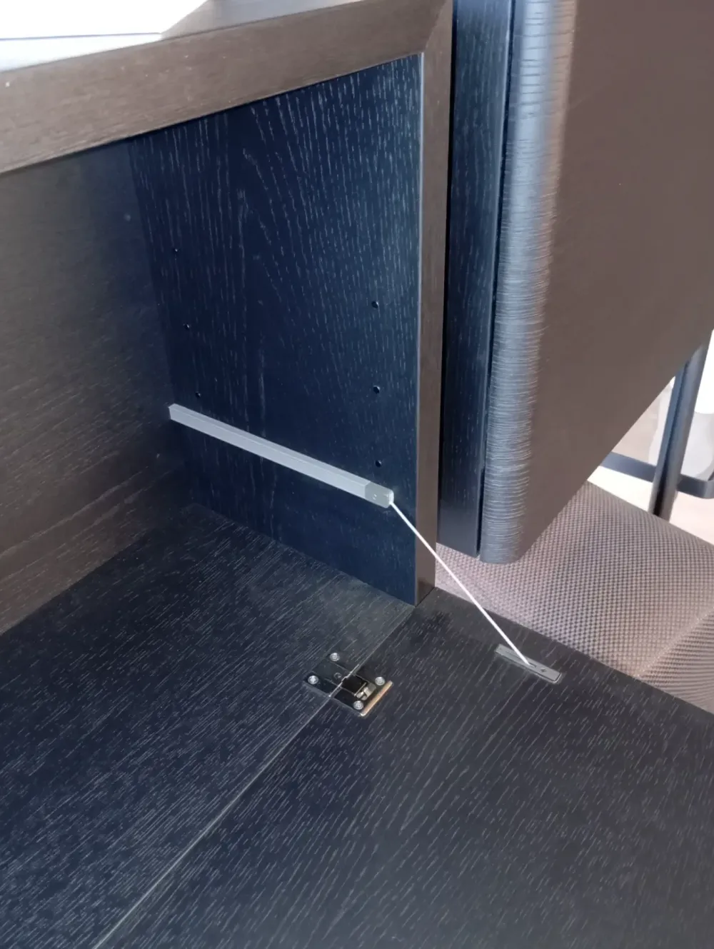 Libreria in metallo a prezzo Outlet: scopri Libreria hector bifacciale^Molteni & C Hot