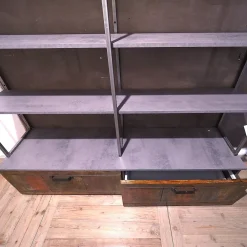 Libreria in legno scontata -28%: scopri Libreria industriial con ante recicle e piani  ossido cemento^Outlet Etnico Sale