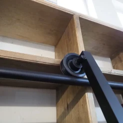 Libreria in legno a prezzo scontato: scopri Liberai in vero legno con scala in stile industrial^Outlet Etnico Online