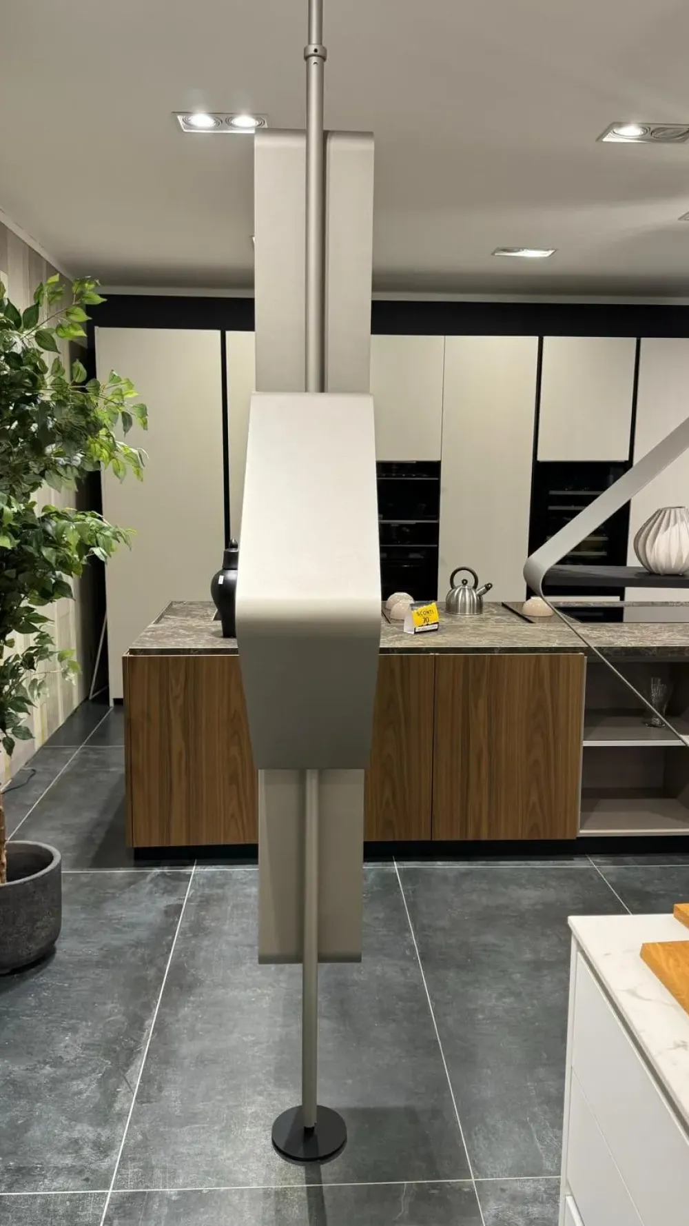 Outlet Libreria Spinnaker in stile design con forte sconto Librerie