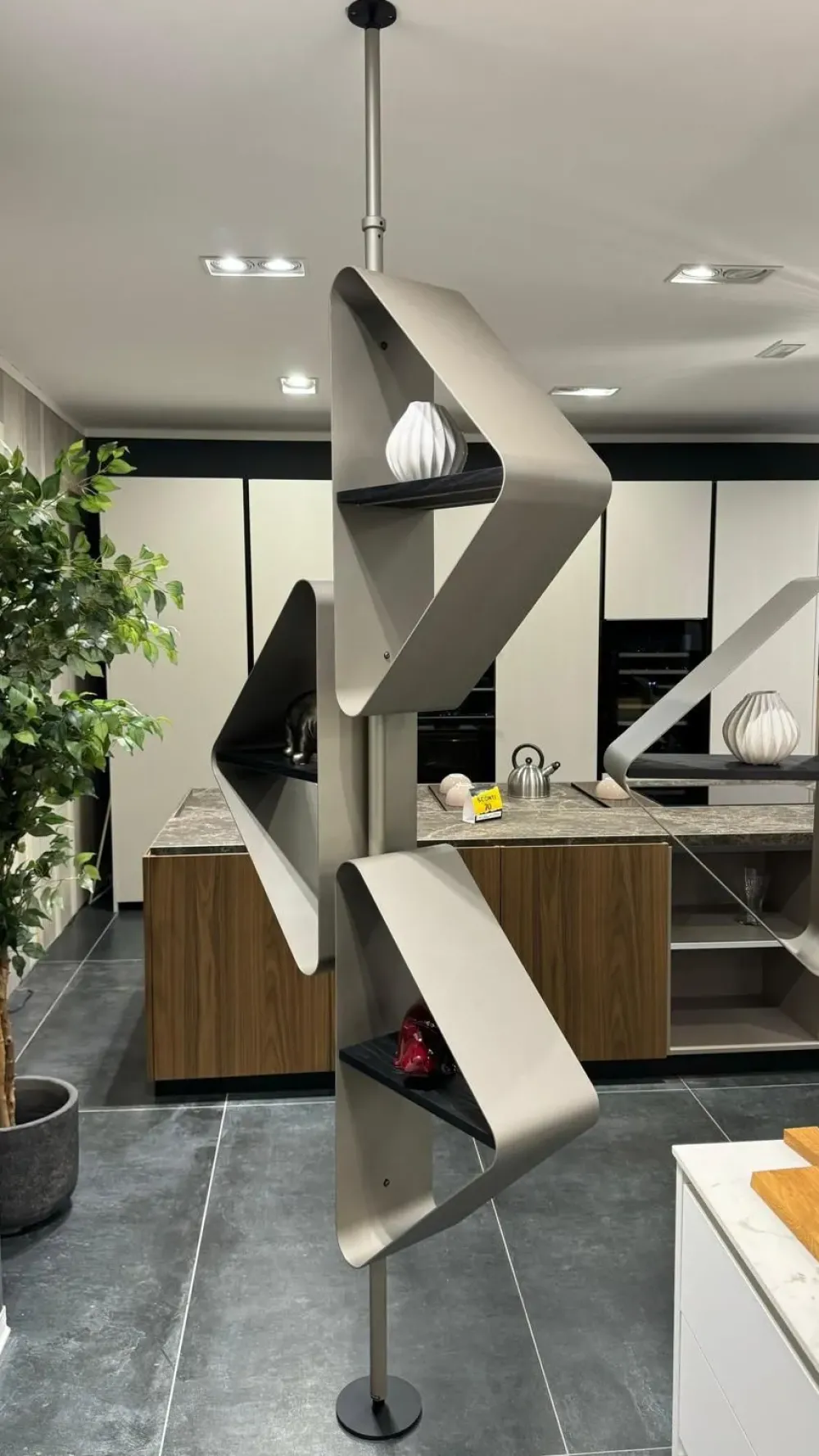 Outlet Libreria Spinnaker in stile design con forte sconto Librerie