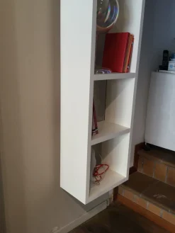 Lago Libreria Weightless in stile design con forte sconto- Librerie